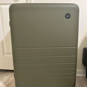 Monos Check-in Large in Olive Green - NWT!